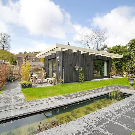 House In Near Dunes And Σχόορλ