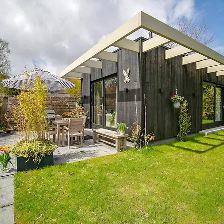 House In Near Dunes And Hébergement de vacances