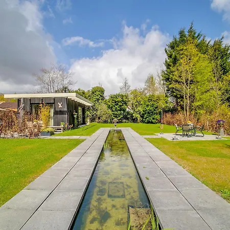 Hébergement de vacances House In Near Dunes And