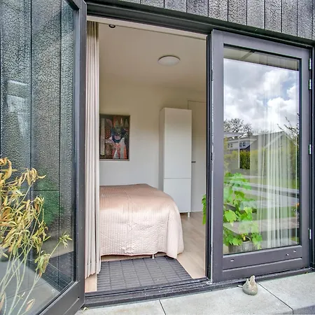 Σπίτι διακοπών House In Near Dunes And Σχόορλ