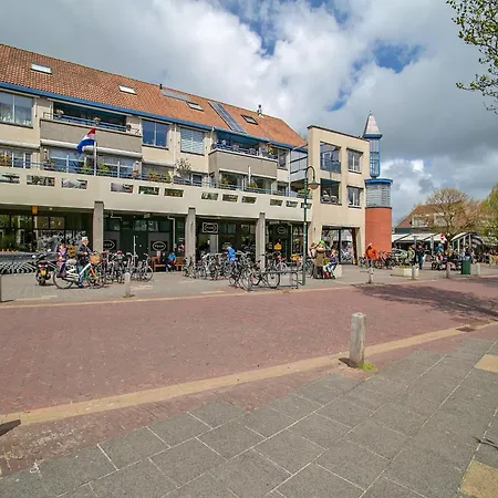 Hébergement de vacances House In Near Dunes And