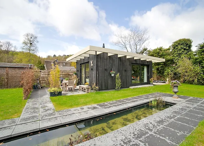 House In Near Dunes And Σχόορλ